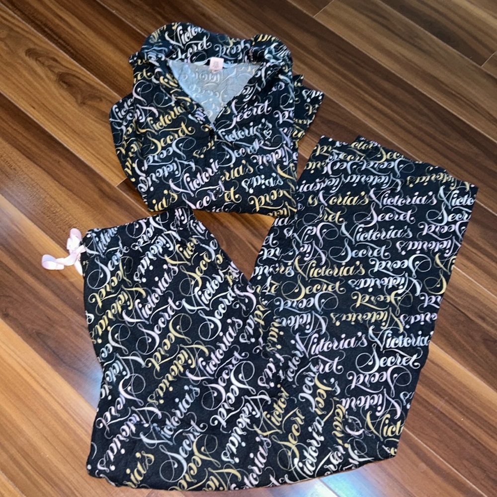 Small Victoria’s Secret flannel logo pajama sleep set